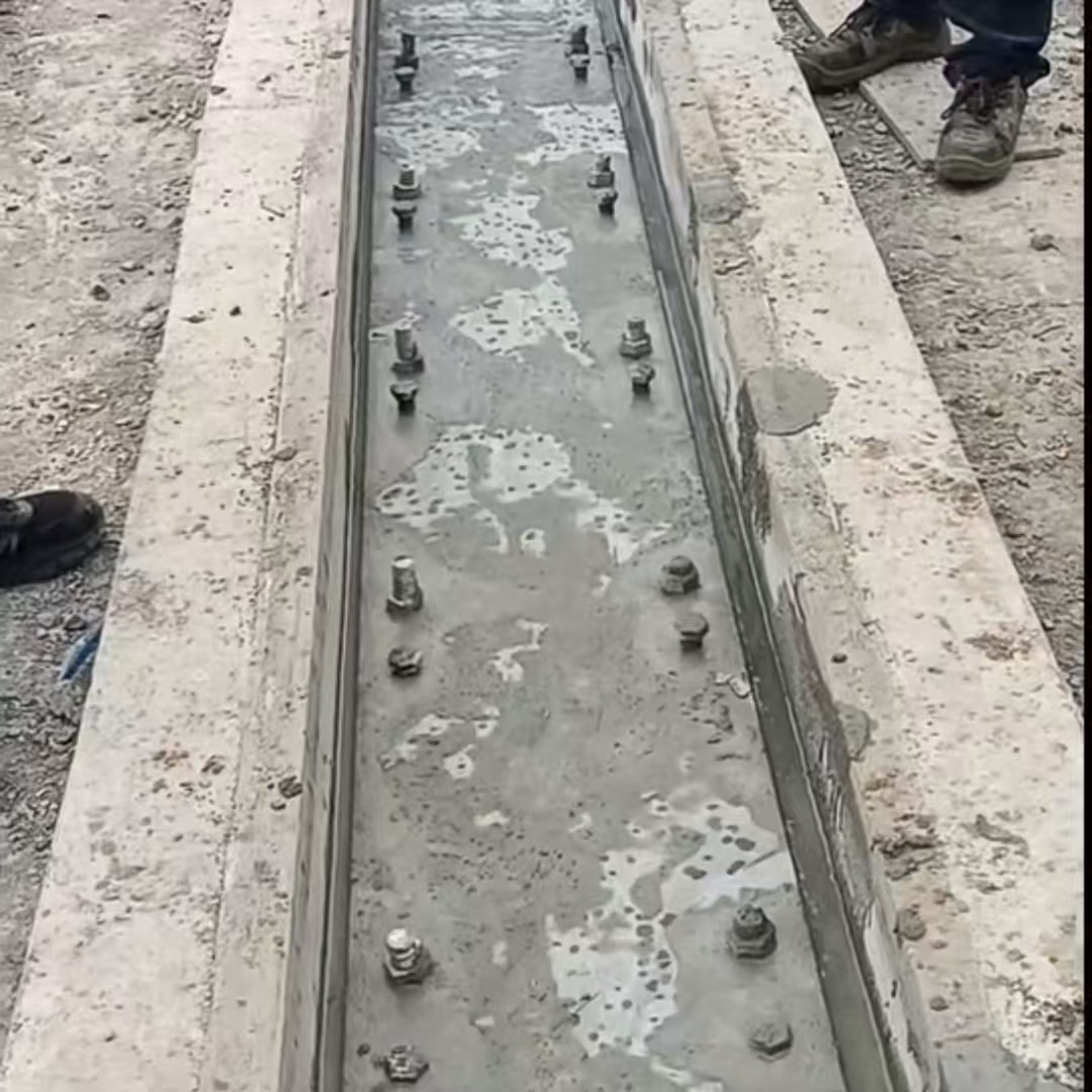 衡阳港口码头起重机龙门吊重型机械设备稳固用早强快凝轨道胶泥